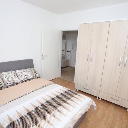 Fast Sleep & Go 3 Apartment Paracin Exterior photo
